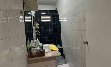 House and Lot in Santa Ana Manila very near Ayala Circuits Makati   RUSH Sale!!!