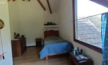 ¡No pagues mas Luz Oportunidad! Venta de dos casas en parcela con 20 paneles solares