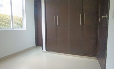 VENDO HERMOSA CASA CONJUNTO CALATRVA
