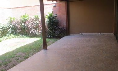 DPTO TRIPLEX EN SAN BORJA  DE 3 HABIT, 4 BAÑOS, JARDIN $ 360,000