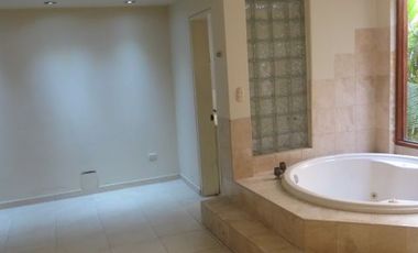 DPTO TRIPLEX EN SAN BORJA  DE 3 HABIT, 4 BAÑOS, JARDIN $ 360,000