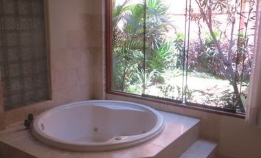 DPTO TRIPLEX EN SAN BORJA  DE 3 HABIT, 4 BAÑOS, JARDIN $ 360,000