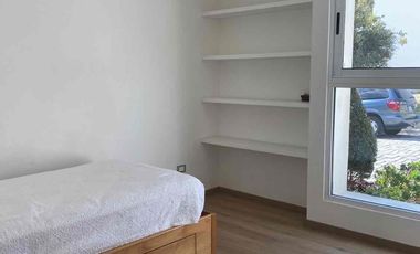 Casa amueblada con recámara en planta baja