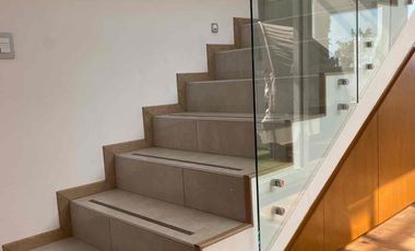 Casa amueblada con recámara en planta baja