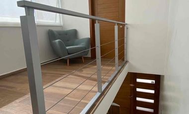 Casa amueblada con recámara en planta baja