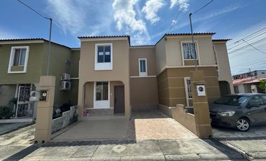 URBANIZZACION GRAN VITTORIA ETAPA ROSETTA VIA SALITRE ALQUILO PRECIOSA VILLA TOTALMENTE REMODELADA, DOS DORMITORIOS, EXCELENTES ACABADOS