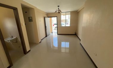 URBANIZZACION GRAN VITTORIA ETAPA ROSETTA VIA SALITRE ALQUILO PRECIOSA VILLA TOTALMENTE REMODELADA, DOS DORMITORIOS, EXCELENTES ACABADOS