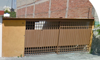 Casa en Remate Bancario en Los Pirules /  Tlalnepantla / Alta plusvalía.