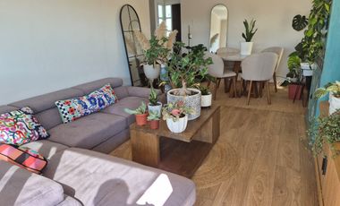 Se arrienda excelente casa en Condominio Estancia Las Rastras