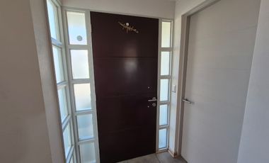 Se arrienda excelente casa en Condominio Estancia Las Rastras