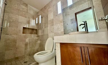 CASA EN RENTA CLUSTER 888 LOMAS DE ANGELOPOLIS I PUEBLA