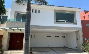 CASA EN RENTA CLUSTER 888 LOMAS DE ANGELOPOLIS I PUEBLA