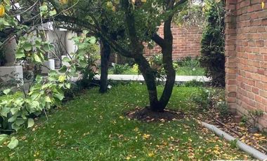 casa en venta súper amplia y en zona residencial y exclusiva san Sebastián las pencas