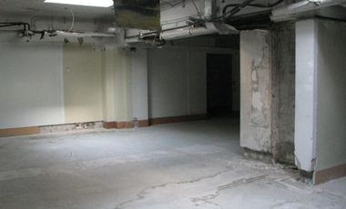 ARRIENDO Local comercial de 684,17 m2, Metro El Golf, Las Condes