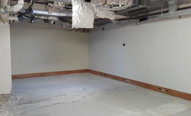 ARRIENDO Local comercial de 684,17 m2, Metro El Golf, Las Condes