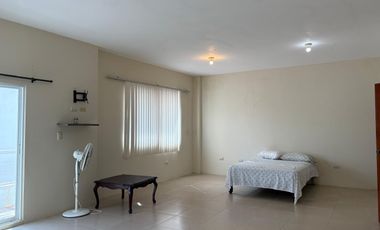 SE VENDE CASA 3 PISOS URBNAIZACION ACAPULCO CON SALIDA AL MAR Y SEGURIDAD