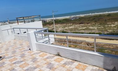 SE VENDE CASA 3 PISOS URBNAIZACION ACAPULCO CON SALIDA AL MAR Y SEGURIDAD