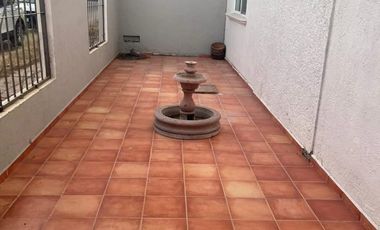 CASA EN RENTA EN VALLE DEL CAMPANARIO