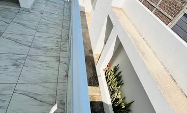 CASA EN VENTA, CON ALBERCA, YAUTEPEC, MORELOS
