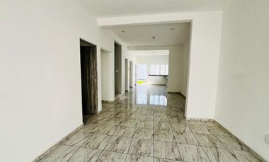 CASA EN VENTA, CON ALBERCA, YAUTEPEC, MORELOS