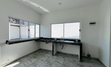 CASA EN VENTA, CON ALBERCA, YAUTEPEC, MORELOS