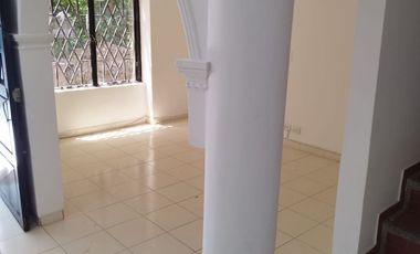 ARRIENDO CASA DE 100 m2, DOS PISOS, EN BARRIO CAÑAVERAL, IBAGUÉ