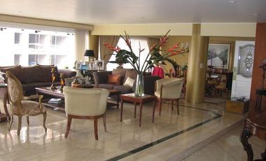 PENTHOUSE DE LUJO 1,156M2 - 6 ESTAC. ASCENSOR DIRECTO - PISCINA