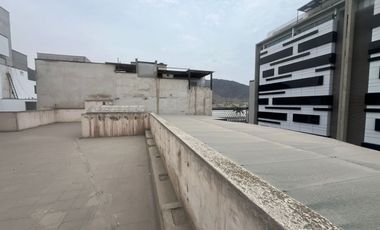 PENTHOUSE DE LUJO 1,156M2 - 6 ESTAC. ASCENSOR DIRECTO - PISCINA