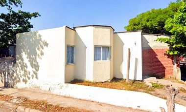 VENTA DE CASA EN TECOMAN,
