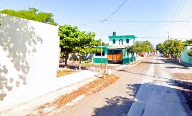 VENTA DE CASA EN TECOMAN,