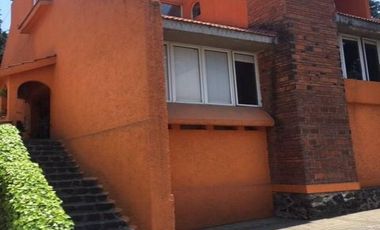 Amplia casa de 300 m2 en remate bancario en exclusiva zona en Contadero, Cuajimalpa cerca de Centro Santa Fe y Hospital ABC de Santa FE,  CDMX