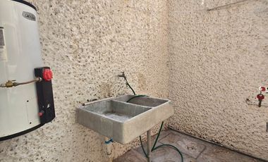 CASA EN RENTA DE DOS RECAMARAS, UN ESTUDIO EN SAN FELIPE