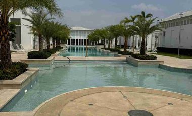 Venta de casa cuatro dormitorios Aires Norte, Samborondon con piscina