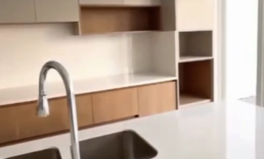 Venta de casa cuatro dormitorios Aires Norte, Samborondon con piscina