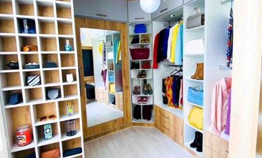 HERMOSA CASA EN VENTA SECTOR NORTE DE QUITO cerquita al Portal Shopping