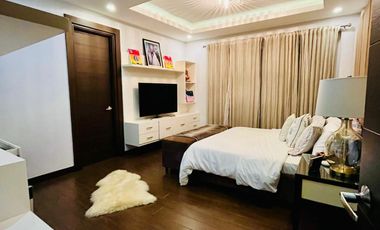 FOR RENT – FULLY FURNISHED HOUSE WITH SWIMMING POOL-Available in July!