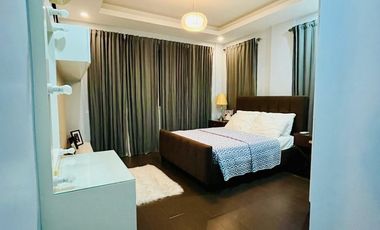 FOR RENT – FULLY FURNISHED HOUSE WITH SWIMMING POOL-Available in July!