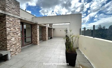 Se vende impecable departamento en Piso 9, Edificio Camilo Henríquez 2222, Concepción