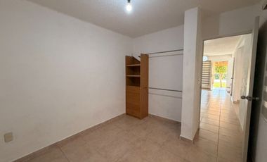 Casa en venta de 3 recámaras en proivada cerrada con alberca | Fracc. Las Garzas