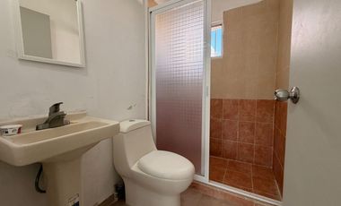 Casa en venta de 3 recámaras en proivada cerrada con alberca | Fracc. Las Garzas