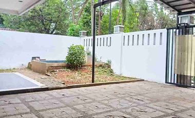 di sewakan rumah bagus bisa untuk usaha di pondok kelapa duren sawit jatim