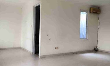 di sewakan rumah bagus bisa untuk usaha di pondok kelapa duren sawit jatim