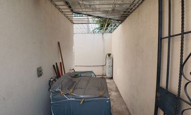 Casa en venta de 3 recámaras con roof garden y terreno excedente | Residencial Tulipanes