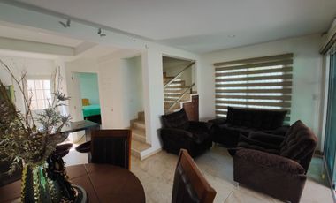 Casa en venta de 3 recámaras con roof garden y terreno excedente | Residencial Tulipanes