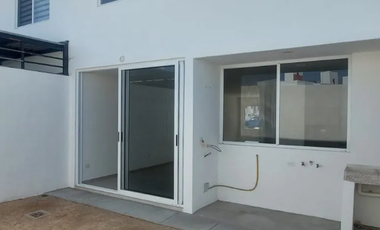 CASA EN VENTA EN COND SAN GERARDO EN ZONA ESPECTACULAR DE AGUASCALIENTES, PUEDE SER TUYA!!