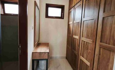 For rent luxury vila 3 bedroom with rooftop view jungle near Ubud