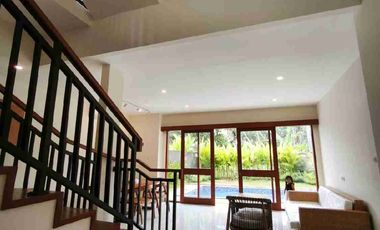 For rent luxury vila 3 bedroom with rooftop view jungle near Ubud