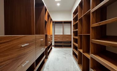 Casa nueva de 3 recámaras y alberca en Venta