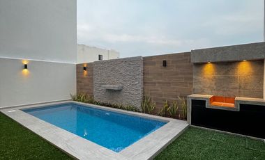 Casa nueva de 3 recámaras y alberca en Venta
