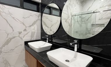 Casa nueva de 3 recámaras y alberca en Venta